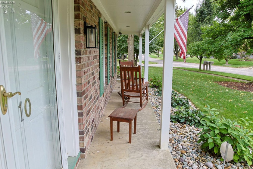 10 Hawthorne Drive, Norwalk, 44857, 6 Bedrooms Bedrooms, ,4 BathroomsBathrooms,Residential,For Sale,Hawthorne,20262222