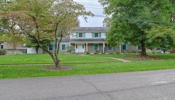 10 Hawthorne Drive, Norwalk, 44857, 6 Bedrooms Bedrooms, ,4 BathroomsBathrooms,Residential,For Sale,Hawthorne,20262222