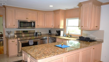 10 Hawthorne Drive, Norwalk, 44857, 6 Bedrooms Bedrooms, ,4 BathroomsBathrooms,Residential,For Sale,Hawthorne,20262222
