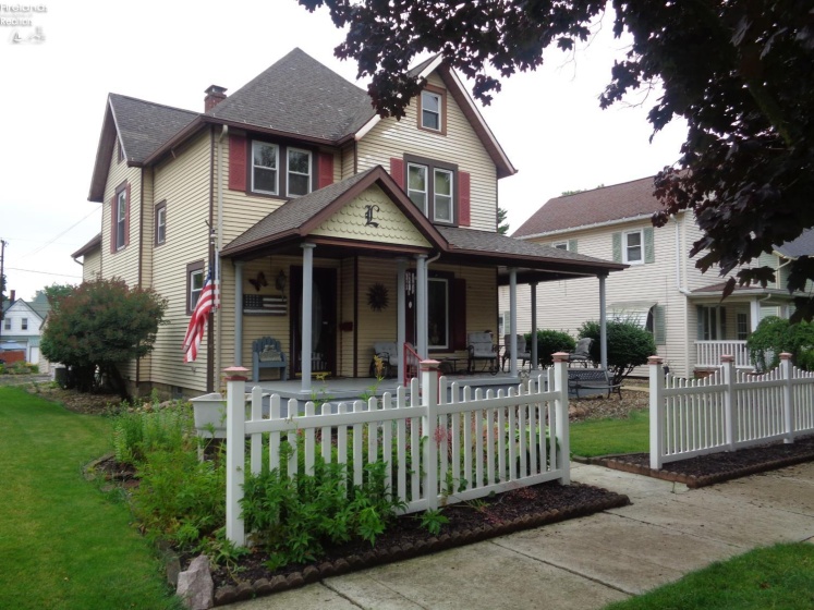 414 Pearl Street, Willard, 44890, 4 Bedrooms Bedrooms, ,3 BathroomsBathrooms,Residential,For Sale,Pearl,20262360
