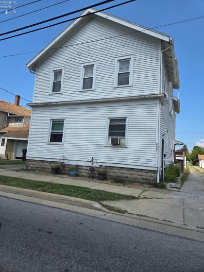 909 First Street, Sandusky, 44870, ,Multiple Units,For Sale,First,20262369