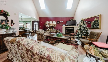 723 Tucker Road, Fremont, 43420, 6 Bedrooms Bedrooms, ,5 BathroomsBathrooms,Residential,For Sale,Tucker,20261698