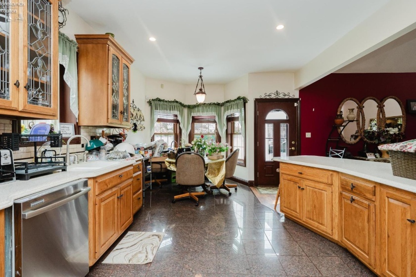 723 Tucker Road, Fremont, 43420, 6 Bedrooms Bedrooms, ,5 BathroomsBathrooms,Residential,For Sale,Tucker,20261698