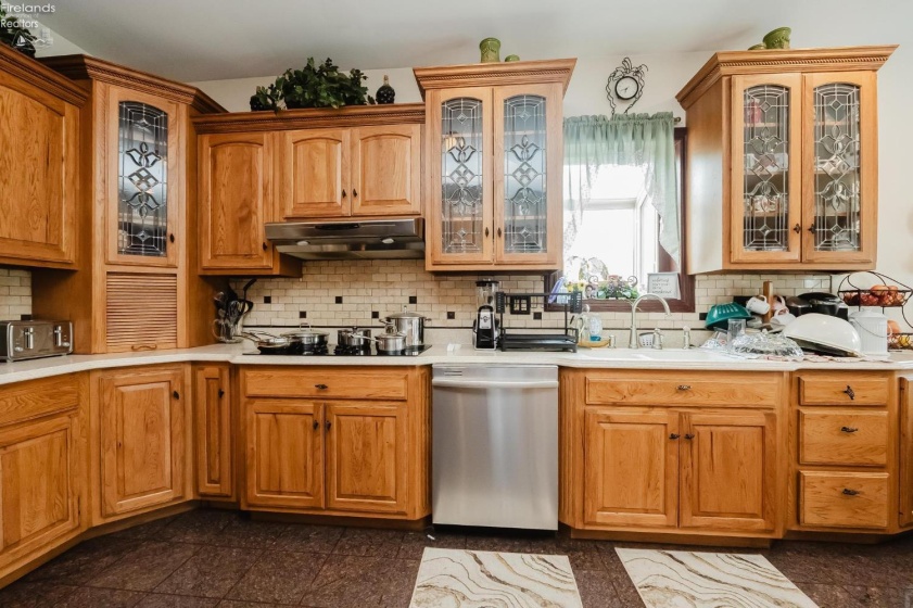 723 Tucker Road, Fremont, 43420, 6 Bedrooms Bedrooms, ,5 BathroomsBathrooms,Residential,For Sale,Tucker,20261698