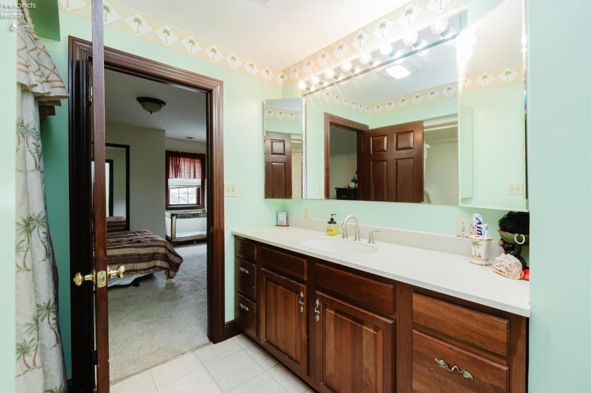 723 Tucker Road, Fremont, 43420, 6 Bedrooms Bedrooms, ,5 BathroomsBathrooms,Residential,For Sale,Tucker,20261698