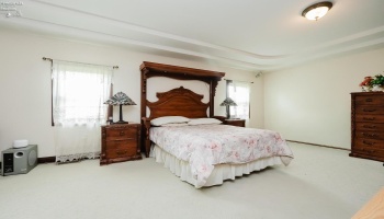 723 Tucker Road, Fremont, 43420, 6 Bedrooms Bedrooms, ,5 BathroomsBathrooms,Residential,For Sale,Tucker,20261698