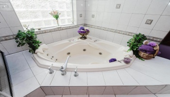 723 Tucker Road, Fremont, 43420, 6 Bedrooms Bedrooms, ,5 BathroomsBathrooms,Residential,For Sale,Tucker,20261698