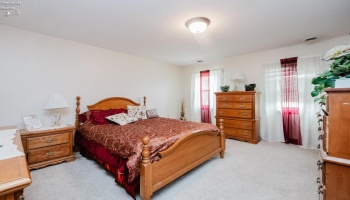 723 Tucker Road, Fremont, 43420, 6 Bedrooms Bedrooms, ,5 BathroomsBathrooms,Residential,For Sale,Tucker,20261698