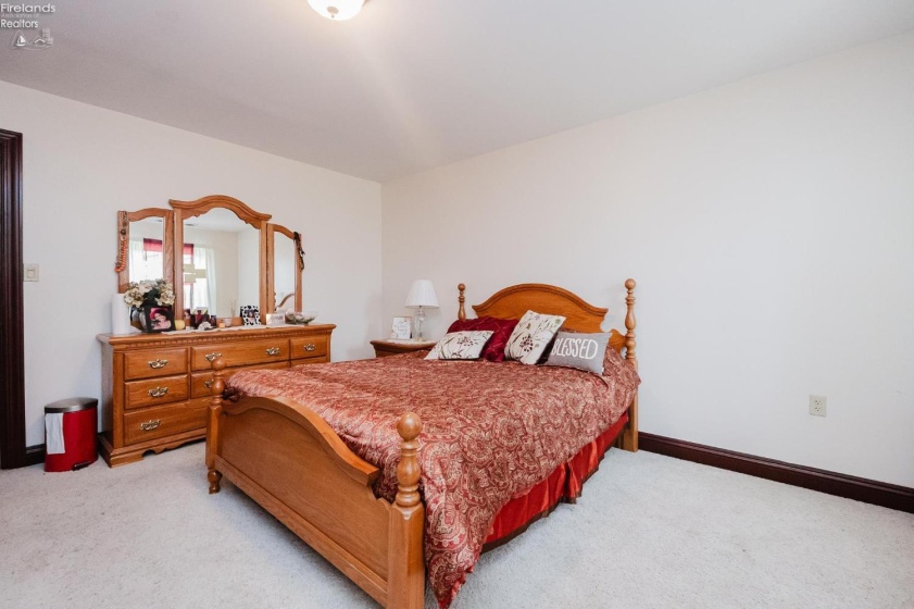 723 Tucker Road, Fremont, 43420, 6 Bedrooms Bedrooms, ,5 BathroomsBathrooms,Residential,For Sale,Tucker,20261698