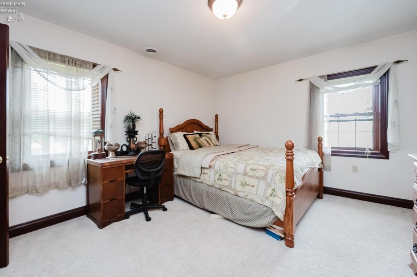 723 Tucker Road, Fremont, 43420, 6 Bedrooms Bedrooms, ,5 BathroomsBathrooms,Residential,For Sale,Tucker,20261698