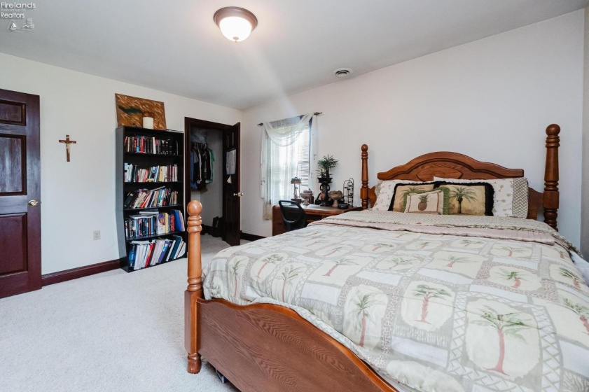 723 Tucker Road, Fremont, 43420, 6 Bedrooms Bedrooms, ,5 BathroomsBathrooms,Residential,For Sale,Tucker,20261698