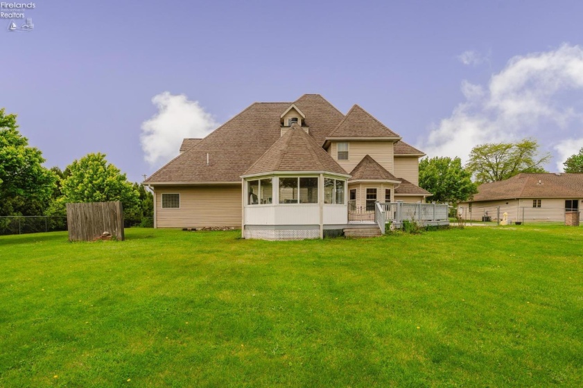 723 Tucker Road, Fremont, 43420, 6 Bedrooms Bedrooms, ,5 BathroomsBathrooms,Residential,For Sale,Tucker,20261698
