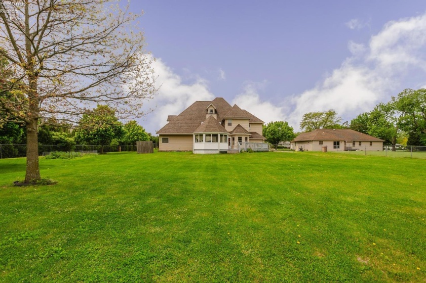 723 Tucker Road, Fremont, 43420, 6 Bedrooms Bedrooms, ,5 BathroomsBathrooms,Residential,For Sale,Tucker,20261698