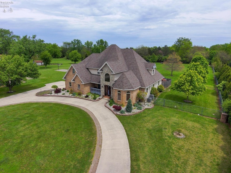 723 Tucker Road, Fremont, 43420, 6 Bedrooms Bedrooms, ,5 BathroomsBathrooms,Residential,For Sale,Tucker,20261698