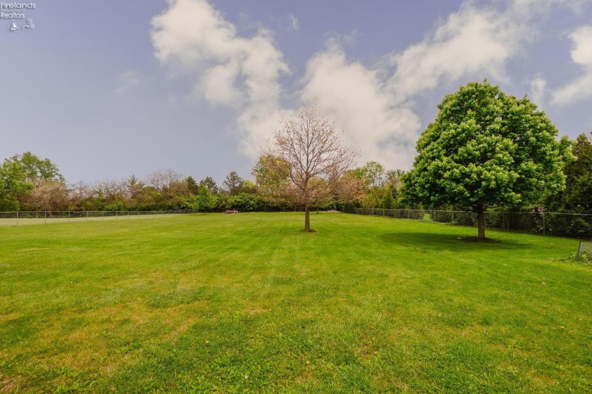 723 Tucker Road, Fremont, 43420, 6 Bedrooms Bedrooms, ,5 BathroomsBathrooms,Residential,For Sale,Tucker,20261698