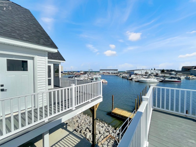 545 Lakeshore Drive, Port Clinton, 43452, 3 Bedrooms Bedrooms, ,2 BathroomsBathrooms,Residential,For Sale,Lakeshore,20262363