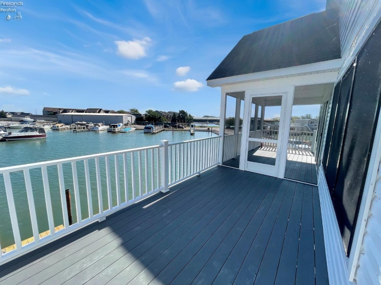 545 Lakeshore Drive, Port Clinton, 43452, 3 Bedrooms Bedrooms, ,2 BathroomsBathrooms,Residential,For Sale,Lakeshore,20262366