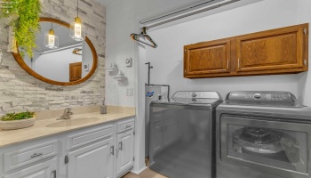 4704 Venice Heights Blvd, Sandusky, 44870, 3 Bedrooms Bedrooms, ,2 BathroomsBathrooms,Residential,For Sale,Venice Heights Blvd,20262317
