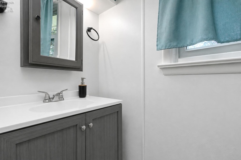 598 Rosedale, Mansfield, 44905, 3 Bedrooms Bedrooms, ,2 BathroomsBathrooms,Residential,For Sale,Rosedale,20262365