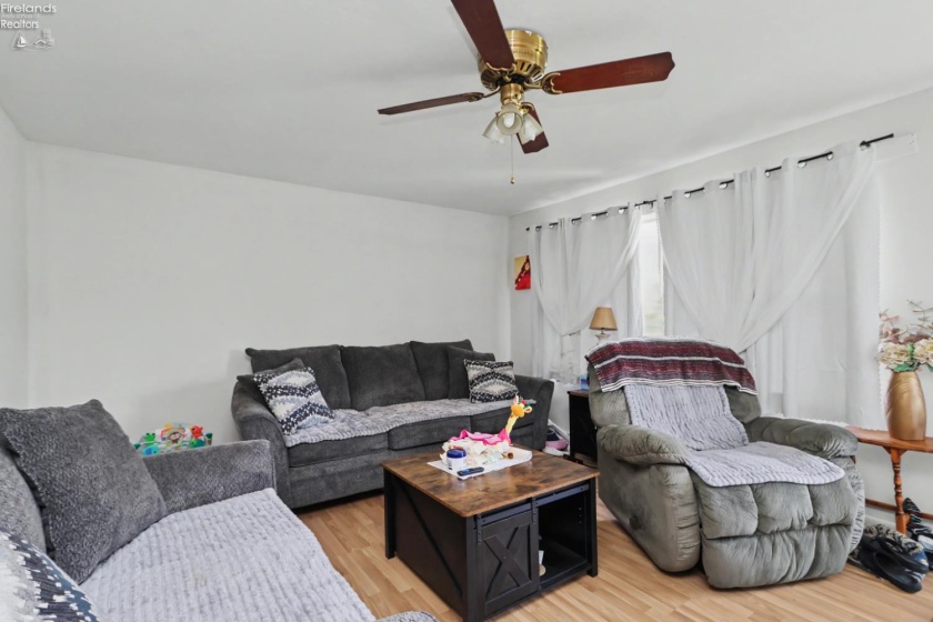 598 Rosedale, Mansfield, 44905, 3 Bedrooms Bedrooms, ,2 BathroomsBathrooms,Residential,For Sale,Rosedale,20262365