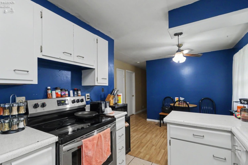 598 Rosedale, Mansfield, 44905, 3 Bedrooms Bedrooms, ,2 BathroomsBathrooms,Residential,For Sale,Rosedale,20262365