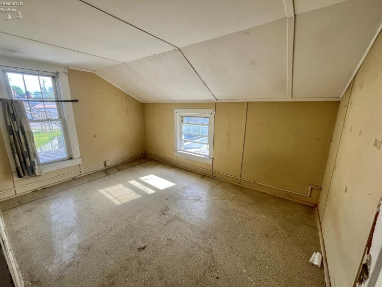 166 Market Street, Tiffin, 44883, 4 Bedrooms Bedrooms, ,2 BathroomsBathrooms,Residential,For Sale,Market,20262364