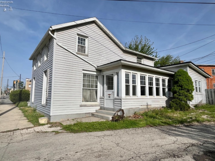 166 Market Street, Tiffin, 44883, 4 Bedrooms Bedrooms, ,2 BathroomsBathrooms,Residential,For Sale,Market,20262364