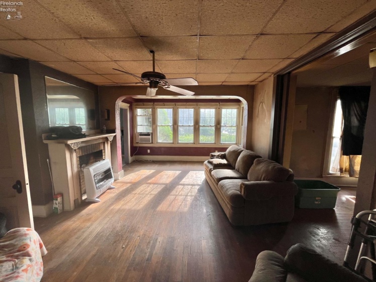 166 Market Street, Tiffin, 44883, 4 Bedrooms Bedrooms, ,2 BathroomsBathrooms,Residential,For Sale,Market,20262364