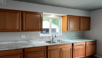 910 17th, Lorain, 44052, 3 Bedrooms Bedrooms, ,1 BathroomBathrooms,Residential,For Sale,17th,20262377