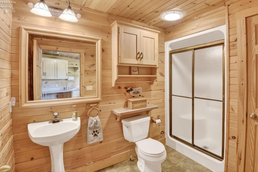 16727 Pitts Road, Wellington, 44090, 4 Bedrooms Bedrooms, ,6 BathroomsBathrooms,Residential,For Sale,Pitts,20262353