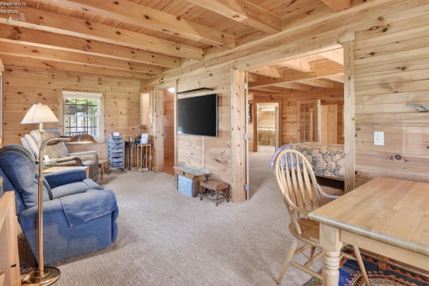 16727 Pitts Road, Wellington, 44090, 4 Bedrooms Bedrooms, ,6 BathroomsBathrooms,Residential,For Sale,Pitts,20262353