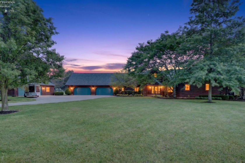 16727 Pitts Road, Wellington, 44090, 4 Bedrooms Bedrooms, ,6 BathroomsBathrooms,Residential,For Sale,Pitts,20262353