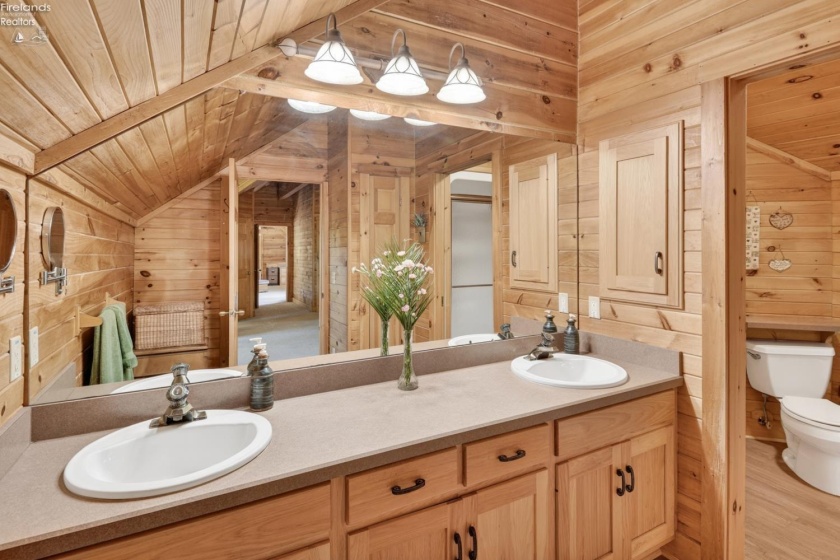 16727 Pitts Road, Wellington, 44090, 4 Bedrooms Bedrooms, ,6 BathroomsBathrooms,Residential,For Sale,Pitts,20262353