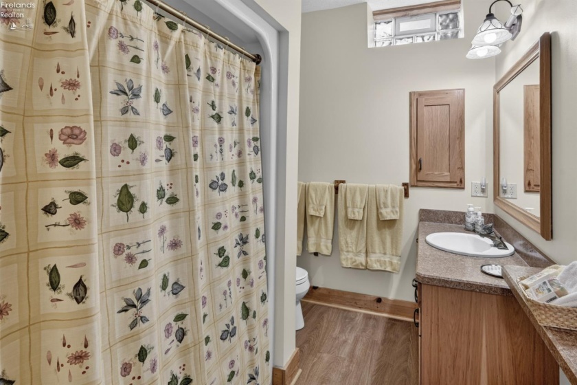 16727 Pitts Road, Wellington, 44090, 4 Bedrooms Bedrooms, ,6 BathroomsBathrooms,Residential,For Sale,Pitts,20262353