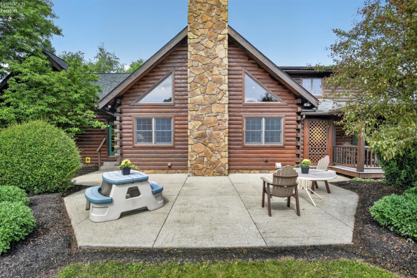 16727 Pitts Road, Wellington, 44090, 4 Bedrooms Bedrooms, ,6 BathroomsBathrooms,Residential,For Sale,Pitts,20262353