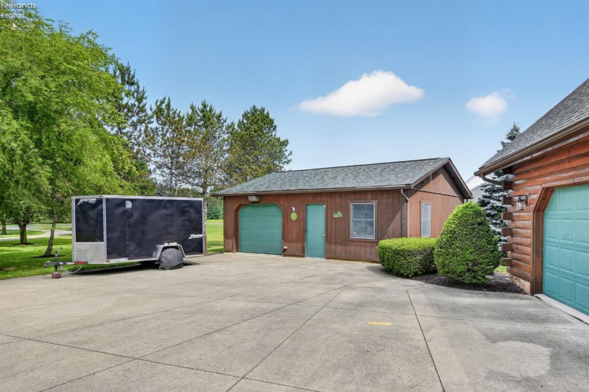 16727 Pitts Road, Wellington, 44090, 4 Bedrooms Bedrooms, ,6 BathroomsBathrooms,Residential,For Sale,Pitts,20262353