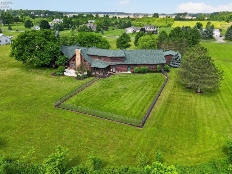 16727 Pitts Road, Wellington, 44090, 4 Bedrooms Bedrooms, ,6 BathroomsBathrooms,Residential,For Sale,Pitts,20262353