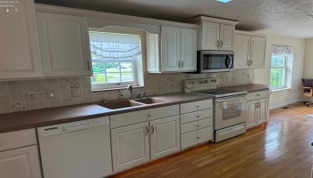 3918 Venice Road, Sandusky, 44870, 3 Bedrooms Bedrooms, ,2 BathroomsBathrooms,Residential,For Sale,Venice,20262386