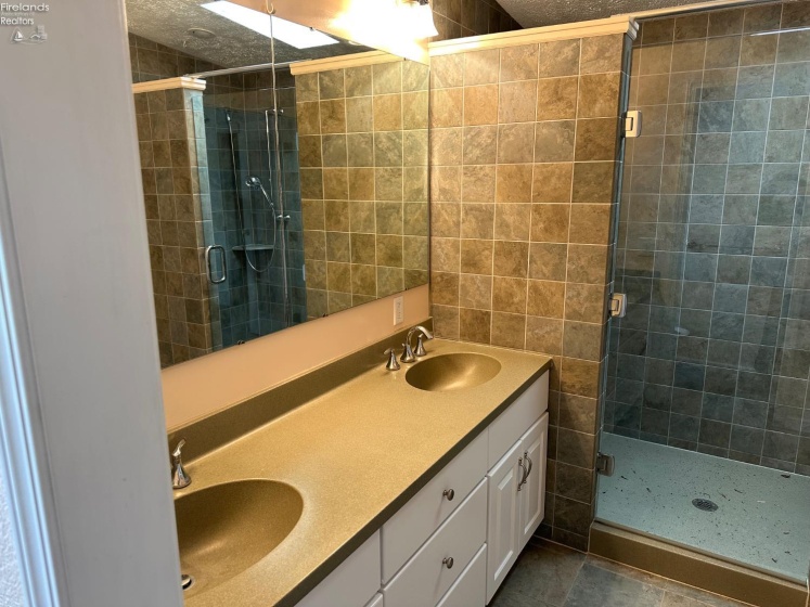 3918 Venice Road, Sandusky, 44870, 3 Bedrooms Bedrooms, ,2 BathroomsBathrooms,Residential,For Sale,Venice,20262386