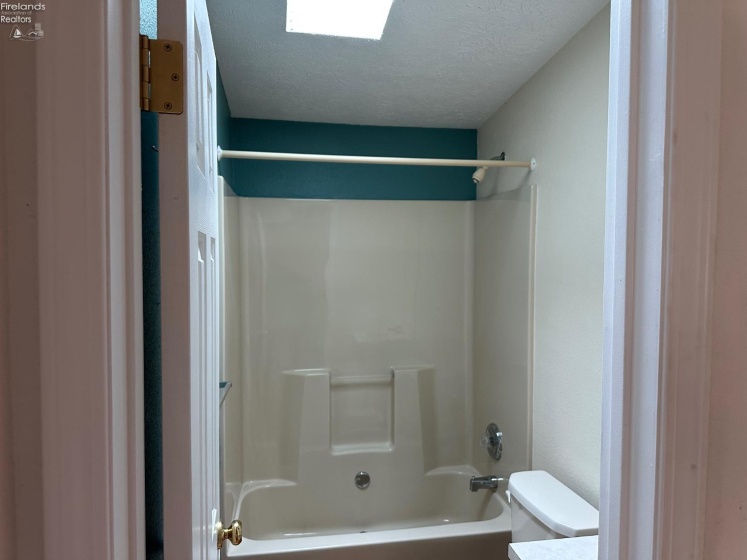 3918 Venice Road, Sandusky, 44870, 3 Bedrooms Bedrooms, ,2 BathroomsBathrooms,Residential,For Sale,Venice,20262386