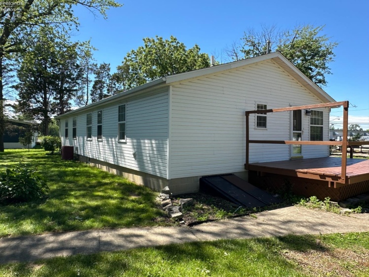 3918 Venice Road, Sandusky, 44870, 3 Bedrooms Bedrooms, ,2 BathroomsBathrooms,Residential,For Sale,Venice,20262386