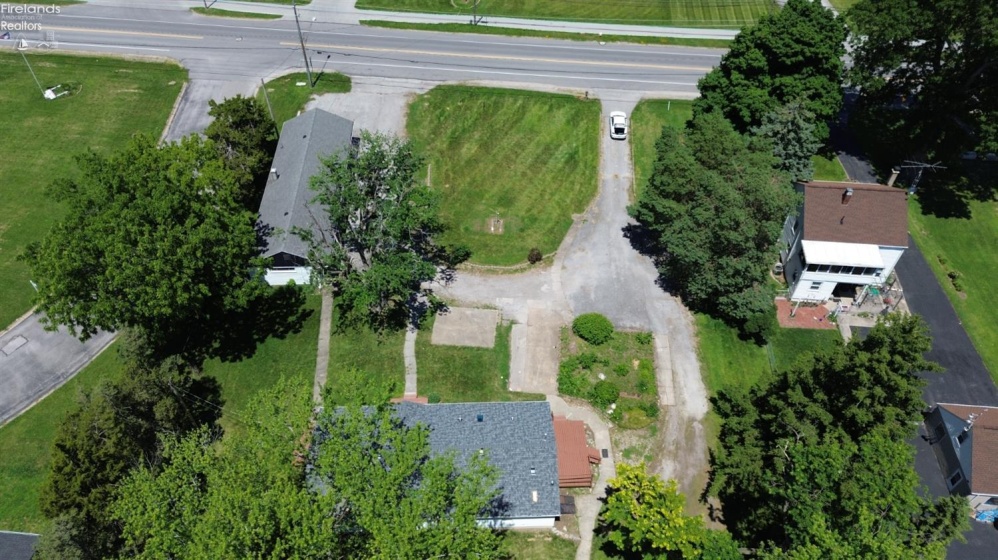 3918 Venice Road, Sandusky, 44870, 3 Bedrooms Bedrooms, ,2 BathroomsBathrooms,Residential,For Sale,Venice,20262386