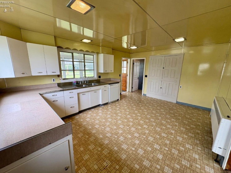 5810 Tiffin Street, Bascom, 44809, 3 Bedrooms Bedrooms, ,1 BathroomBathrooms,Residential,For Sale,Tiffin,20262384