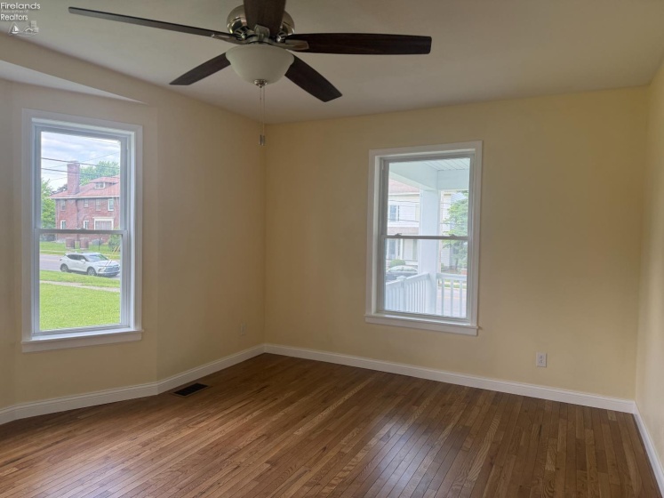 318 Park Avenue, Fremont, 43420, 4 Bedrooms Bedrooms, ,2 BathroomsBathrooms,Residential,For Sale,Park,20262278
