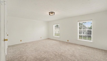 210 High Street, Bellevue, 44811, 2 Bedrooms Bedrooms, ,1 BathroomBathrooms,Residential,For Sale,High,20262393