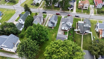 210 High Street, Bellevue, 44811, 2 Bedrooms Bedrooms, ,1 BathroomBathrooms,Residential,For Sale,High,20262393