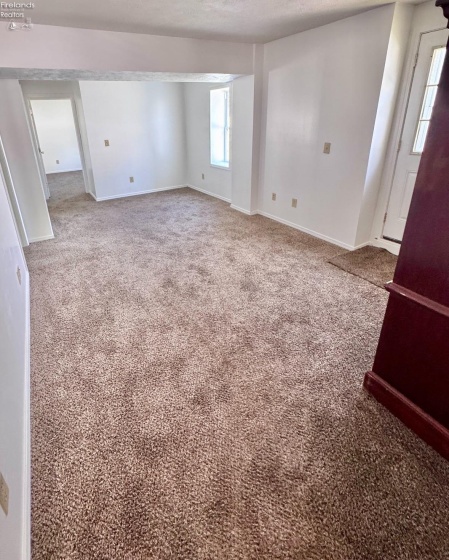 1917 Clinton Street, Sandusky, 44870, 4 Bedrooms Bedrooms, ,2 BathroomsBathrooms,Residential,For Sale,Clinton,20262382
