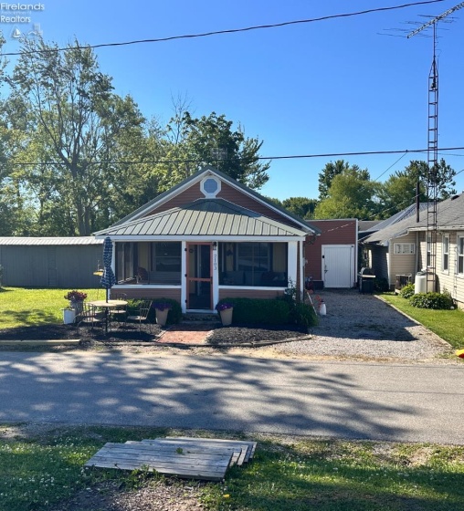 2103 County Road 210, Fremont, 43420, 2 Bedrooms Bedrooms, ,1 BathroomBathrooms,Residential,For Sale,County Road 210,20262399