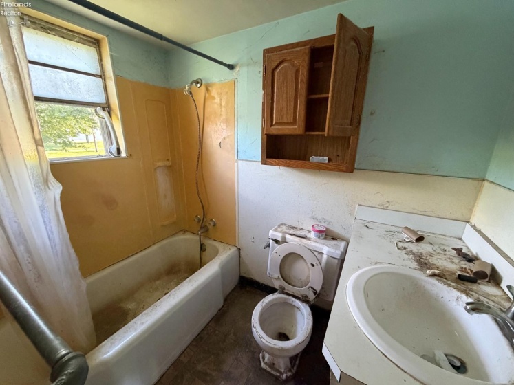 63 Cline Street, Norwalk, 44857, 3 Bedrooms Bedrooms, ,2 BathroomsBathrooms,Residential,For Sale,Cline,20262407