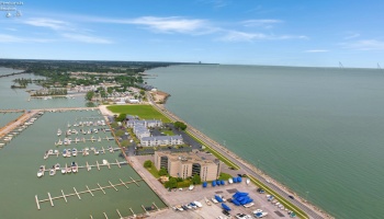 711 Lakeshore Drive, Port Clinton, 43452, 1 Bedroom Bedrooms, ,1 BathroomBathrooms,Residential,For Sale,Lakeshore,20262401
